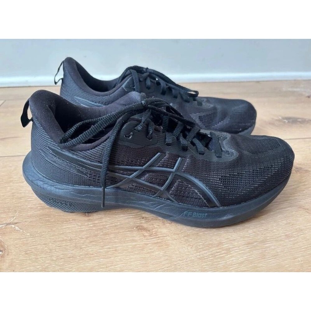 Men’s Asics GT 1000 Running shoes size 9